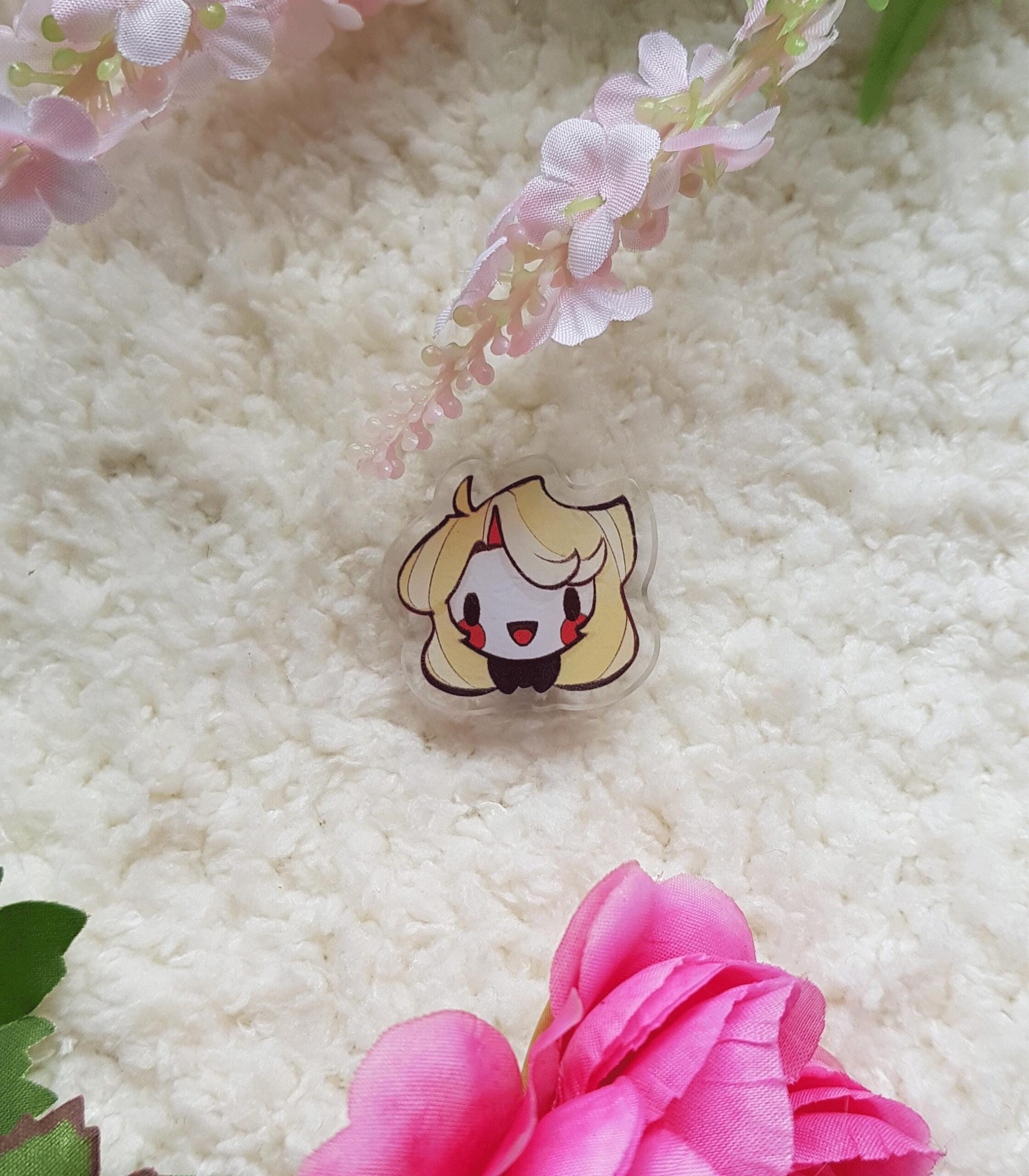 Hazbin Hotel | Acrylic pin | Fan Made | Fan Art | Cosplay pin | Chibi Style | Radio Apple Demon | Gift for Him or Her - Imagen 5