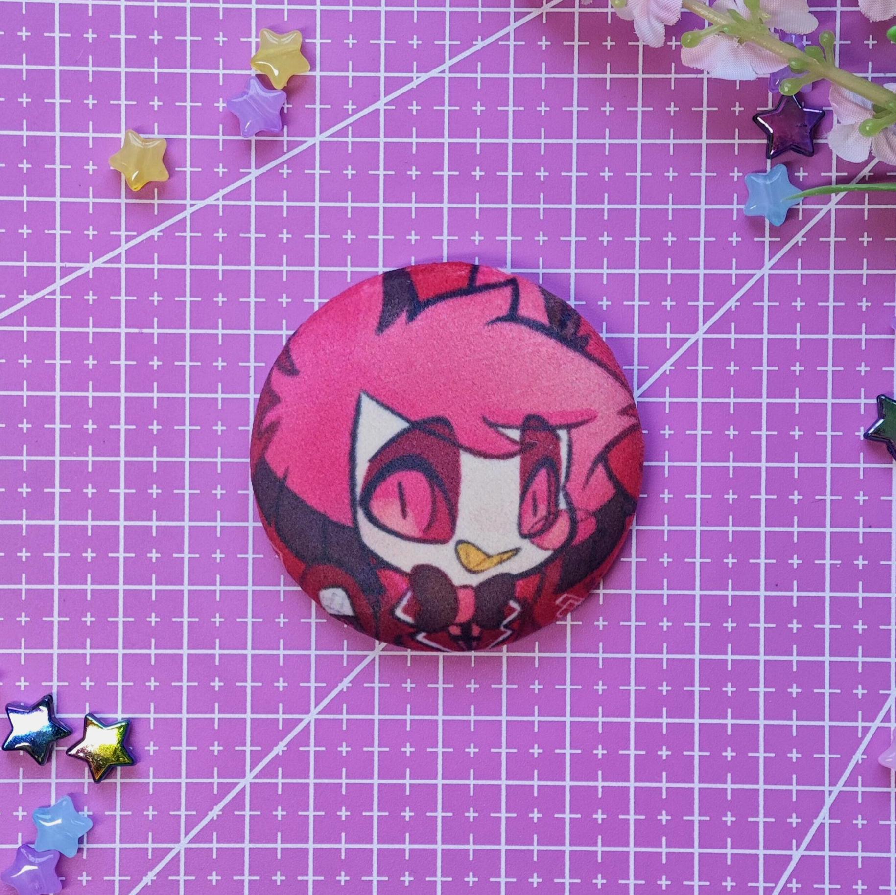 Hazbin Hotel | Plushie Sponch Soft Pin | Fan Made | Fan Art | Cosplay pin | Chibi Style | Radio Apple Demon | Gift for Him or Her - Imagen 2