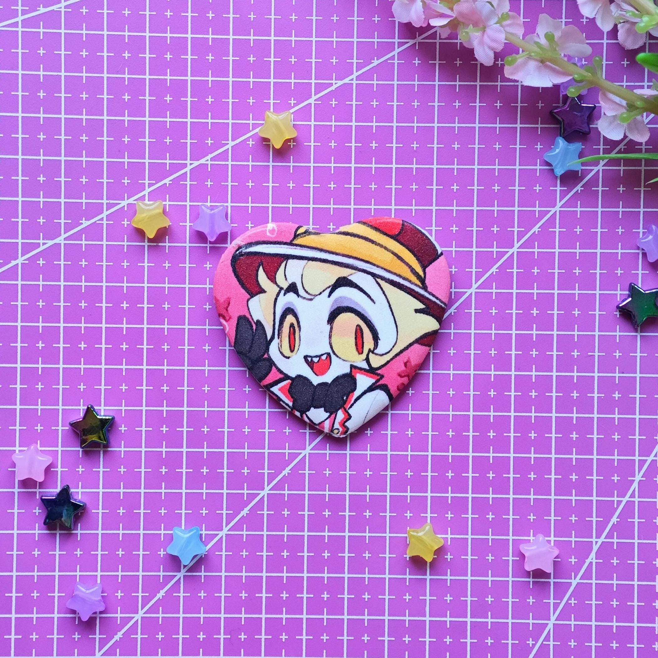 Hazbin Hotel | Round and Heart Pin | Fan Made | Fan Art | Cosplay pin | Chibi Style | Radio Apple Demon | Gift for Him or Her - Imagen 2